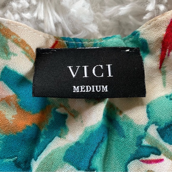 Vici Tropicana Floral Kimono Top, size medium - Picture 12 of 12